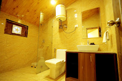 4 BR bathroom