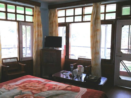 hotel-aaditya (1)
