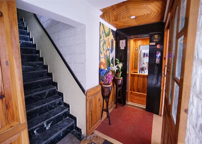GalleryImage_024002912