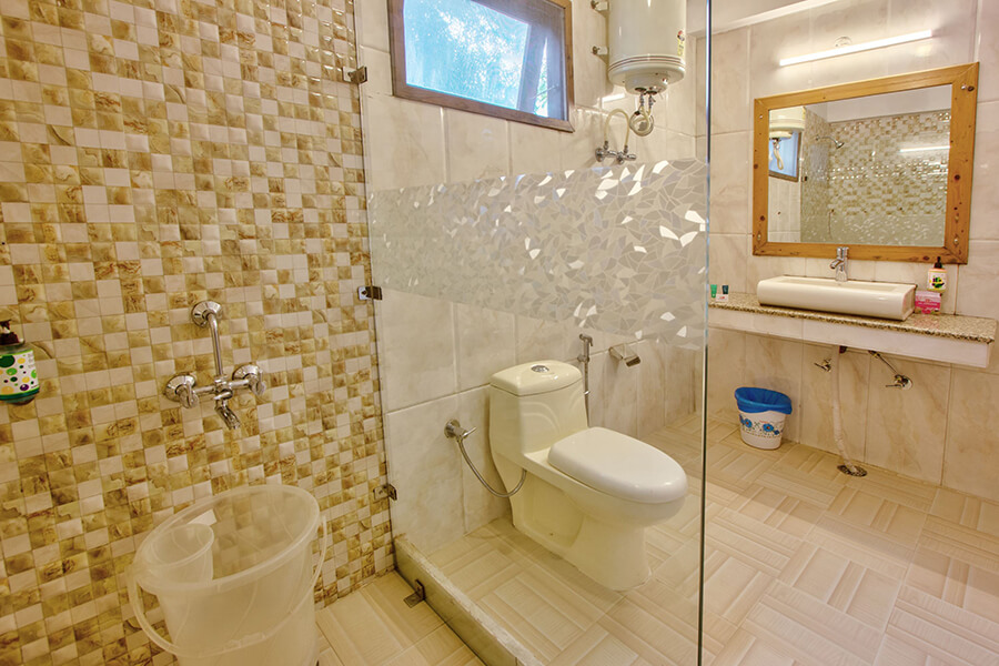 woodstock-inn-deluxe-room-6