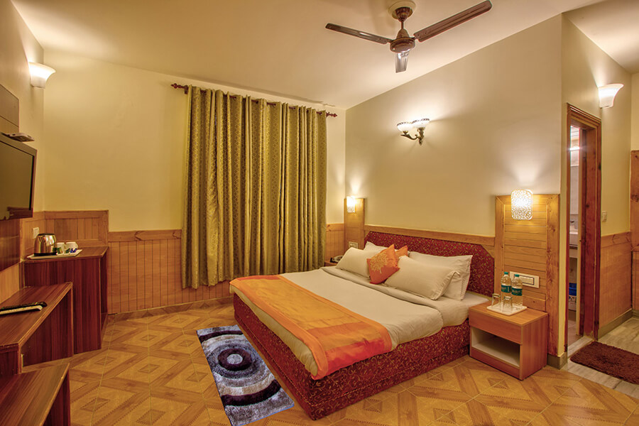 woodstock-inn-economy-room-2